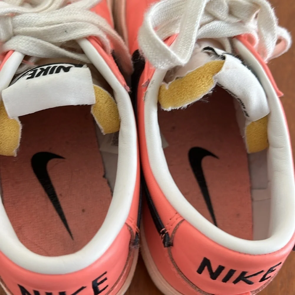 NIKE Low 77 Atomic Pink Blaze 6.5 Sneaker Gym Shoe